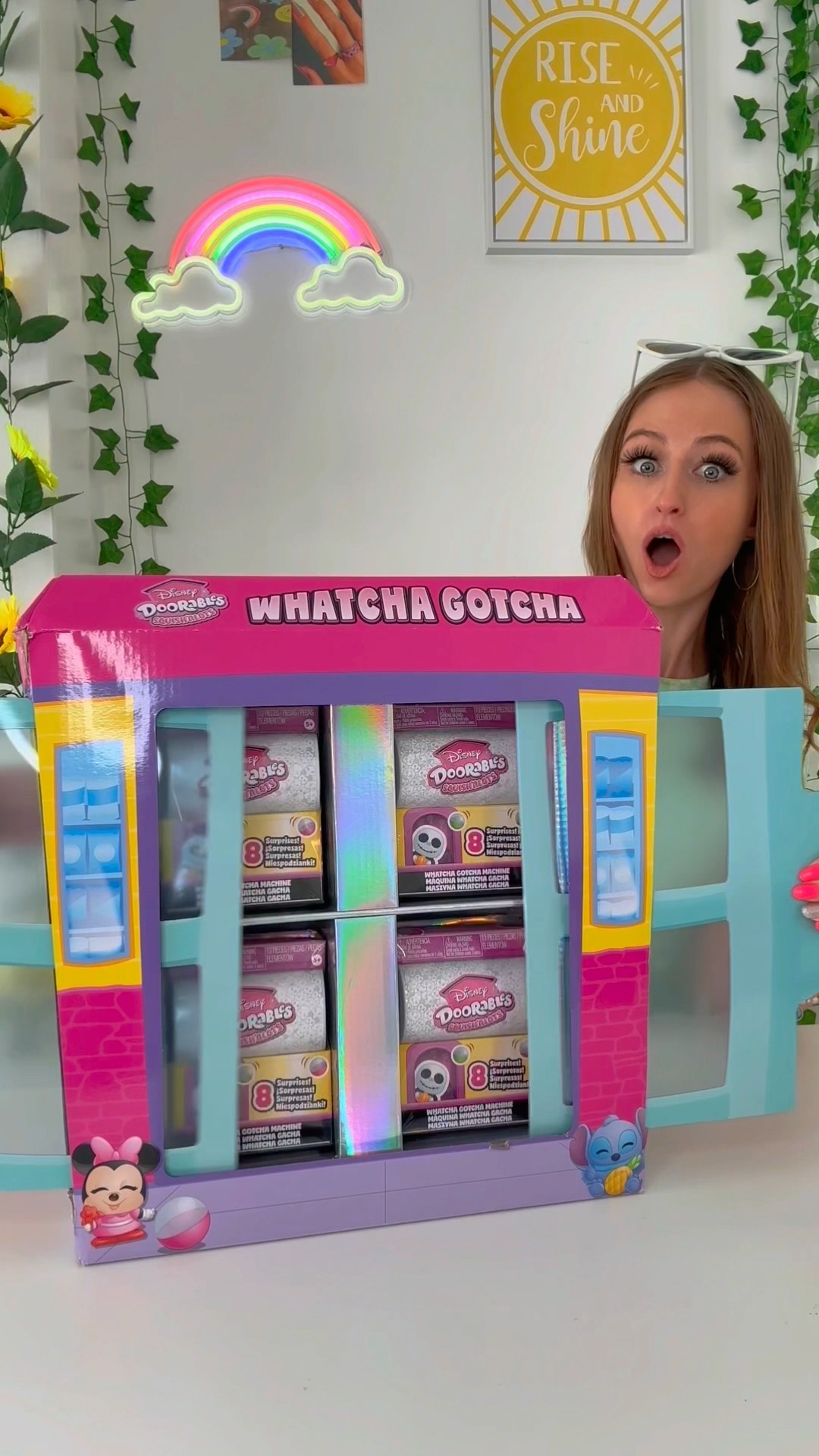 [ASMR] UNBOXING A *NEW* MYSTERY DISNEY DOORABLES WHATCHA GOTCHA VENDING MACHINE!!??✨⁉️ OMG.. #Shorts