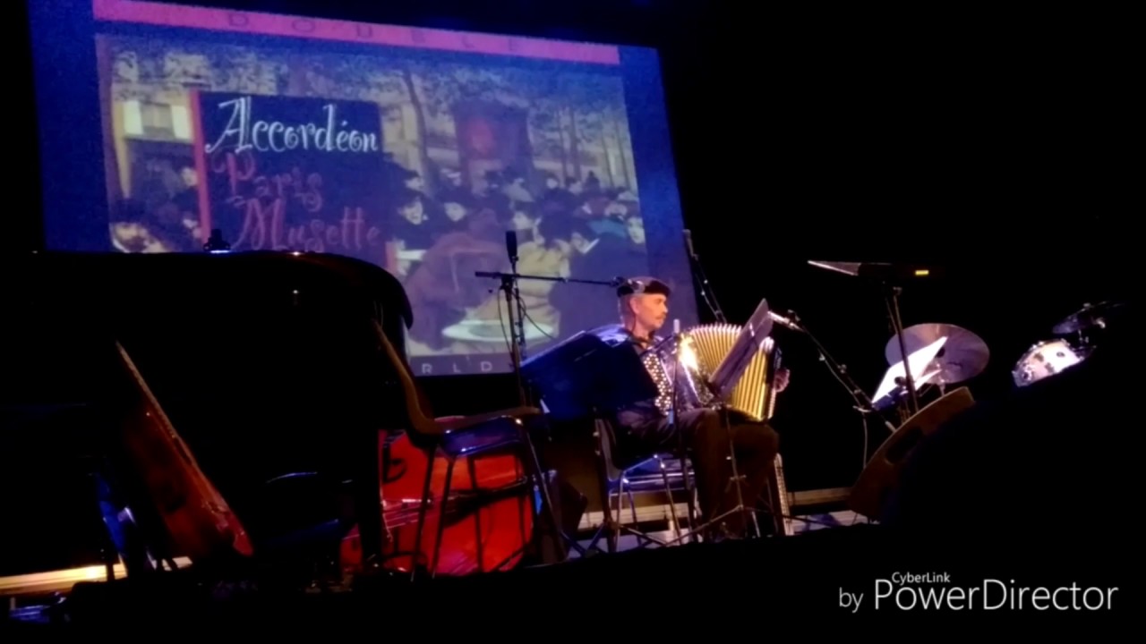 Musette-accordion , Sous le ciel de Paris.