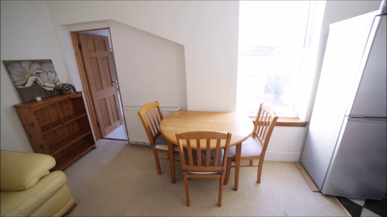 Spacious 2-bedroom apartment for rent in Redbridge - Spotahome (ref ...