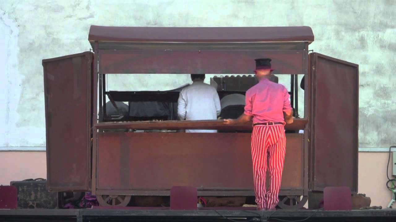 El Bandido Cucaracha Los Titiriteros de Binéfar