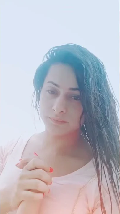 MEHAK MEHRO TIKTOK LIFE MEIN SUB SAY BAARI KHUSHI USAY KAAM MEIN HA JISY LOG KAHEN TUM NAI KAR SAKTY