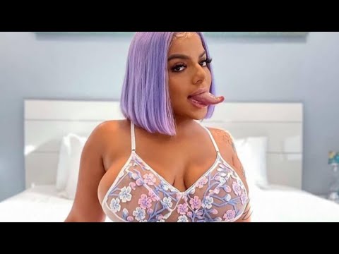 Hot Sexy Latina Girl Big Booty Twerking 🍑🥵🔥 #Shorts #TikTok