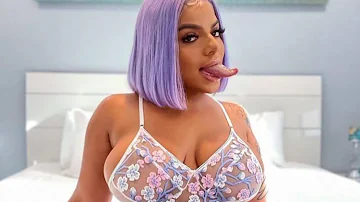 Hot Sexy Latina Girl Big Booty Twerking 🍑🥵🔥 #Shorts #TikTok