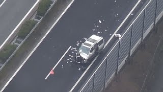 中国道で乗用車とバス衝突 ８歳男児死亡、８人搬送
