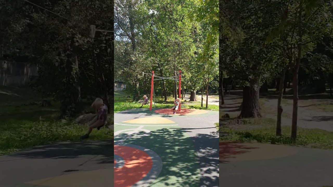 Дитячий тролей в парку Олександрії | Children's trolley in the park of Alexandria