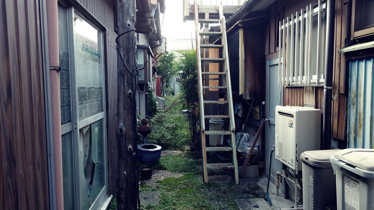 まるで東南アジア【名古屋T地区】のバラック住宅が凄い - YouTube