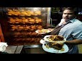 Hussainabad ka Famous CHICKEN CHARGHA | Ghousia Restaurant, Food Street Karachi, Pakistan.
