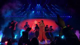 Ariana Grande - Into You (Dangerous Woman Tour: Melbourne, Australia) Live 4K
