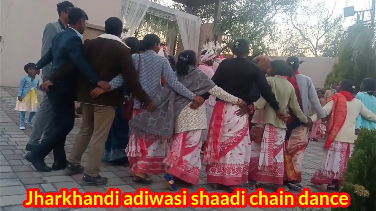 Jharkhandi adiwasi shaadi chain dance #kongari family mundari vlogs #khunti #jgarkhand #india