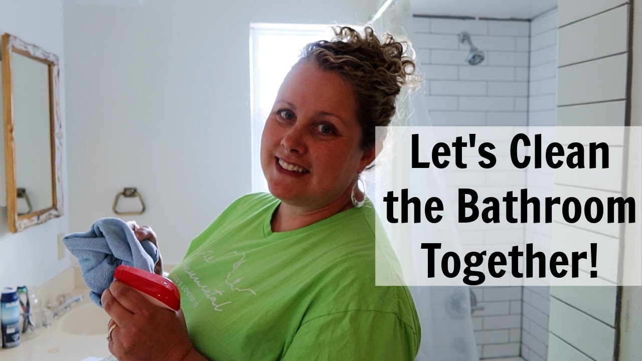 Making Shower Cleaning as EASY as Possible - Dana K. White: A Slob