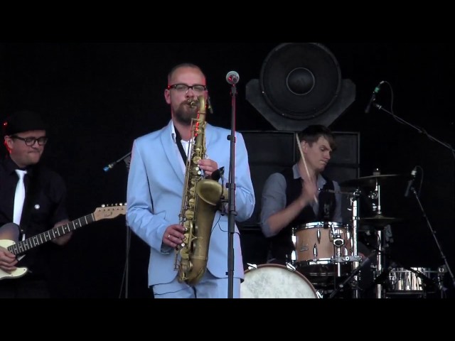 Ska & Reggae Instrumentals Tommy Tornado & The Clerks at Pole Pole Gent 2016 class=