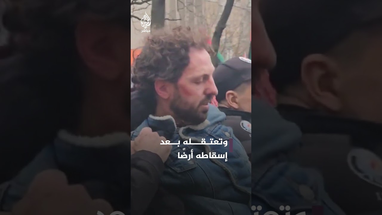 الشرطة الكندية تستخدم العـ ـنف ضد متظاهر مؤيد لفلسطين