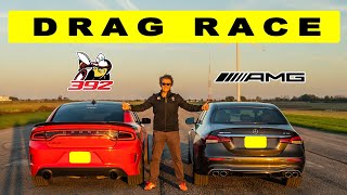 2022 Mercedes E53 AMG vs Dodge Charger 392, "boat race" ends with shocking results.Drag race.