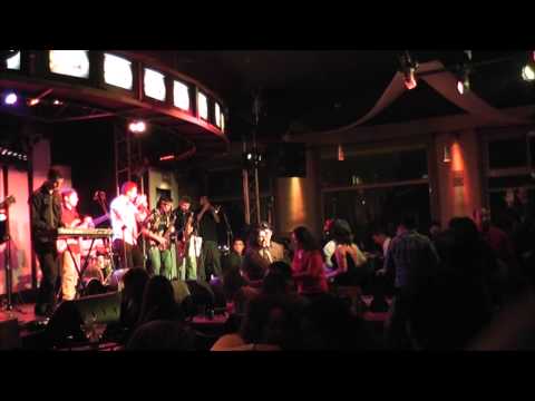 NEGRO ANTUAN Y LA ANTISONORA - Mix Cumbias