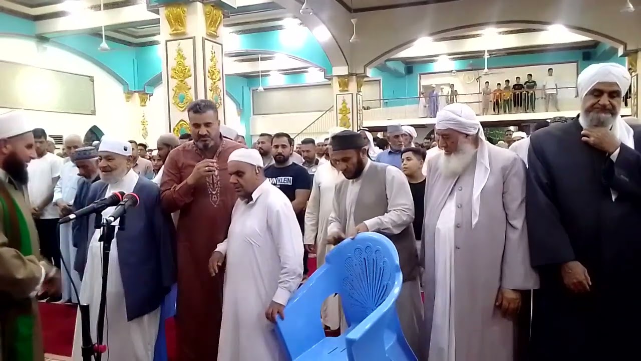 صلاة المغرب جامع الفاروق عشية الاحتفال بمولد النبي صلى الله عليه وآله وسلم