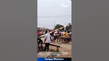 Manual railroad crossing: a glimpse into traditional rail safety