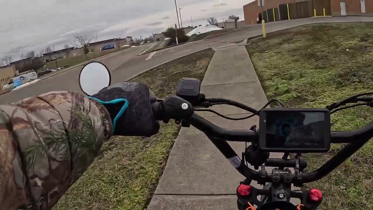 A Ride through the little town i live in