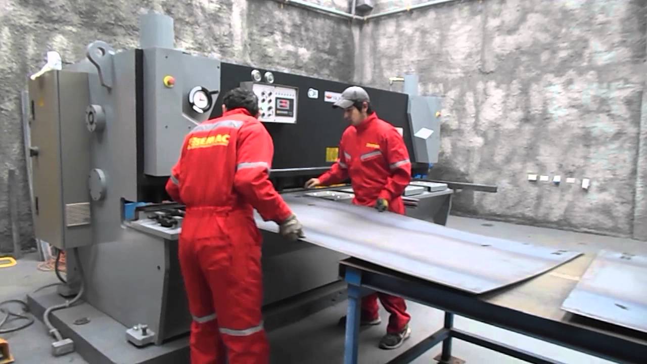 Esemac - Corte de planchas metálicas - YouTube