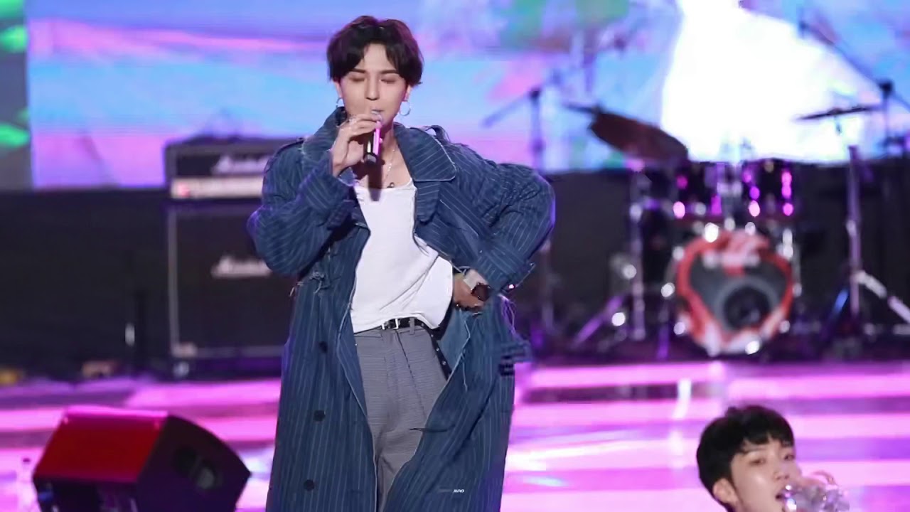 [송민호 직캠]180509 경희대 AIR