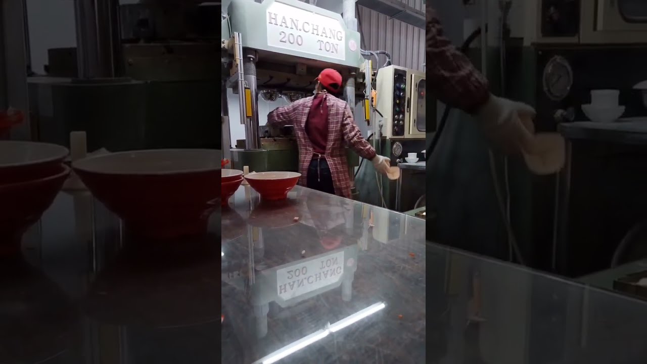 Melamine Dual-Color Molding Machine – HCM Series | Precision & Efficiency for Premium Tableware