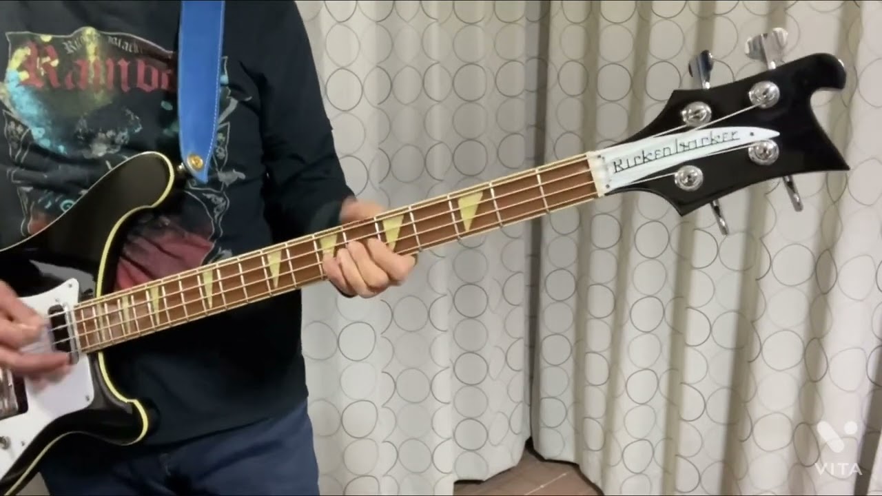 頑張ってDEEP PURPLE Highway StarのLive in Japan version bassををアマチュア bassだぃおがcoverして弾きました♪