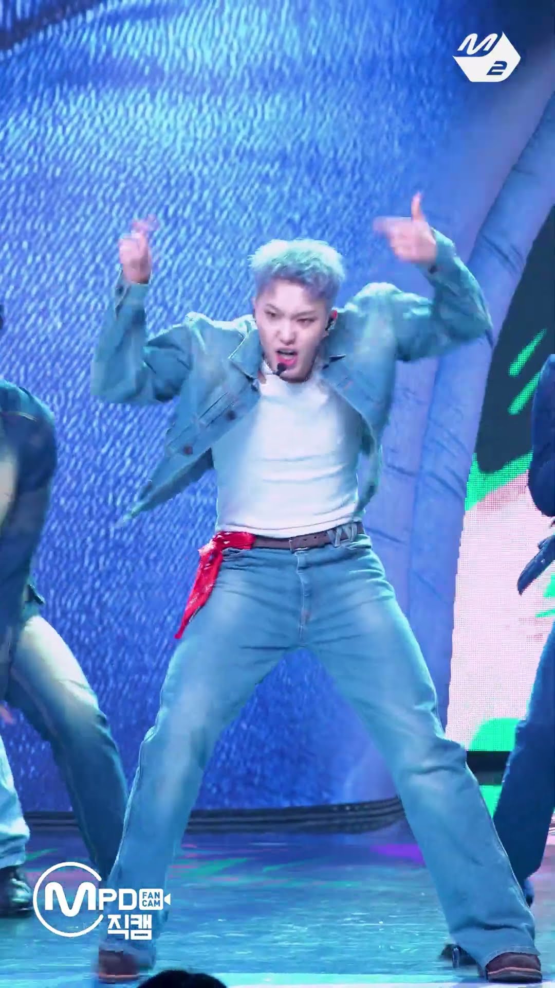 1분 요약으로 보는 세븐틴 부석순 '청바지' 직캠
