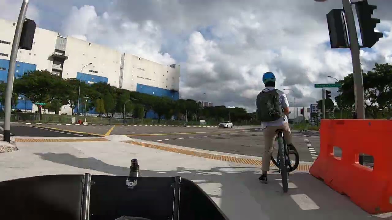 Cargo Bike Ride from Temasek Polytechnic to Giant Hypermart