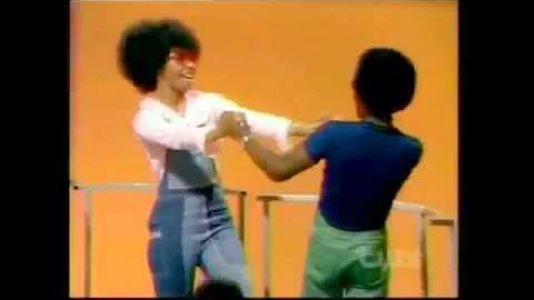 Soul Train 75' - Damita Jo Freeman and Lil' Joe Ch...