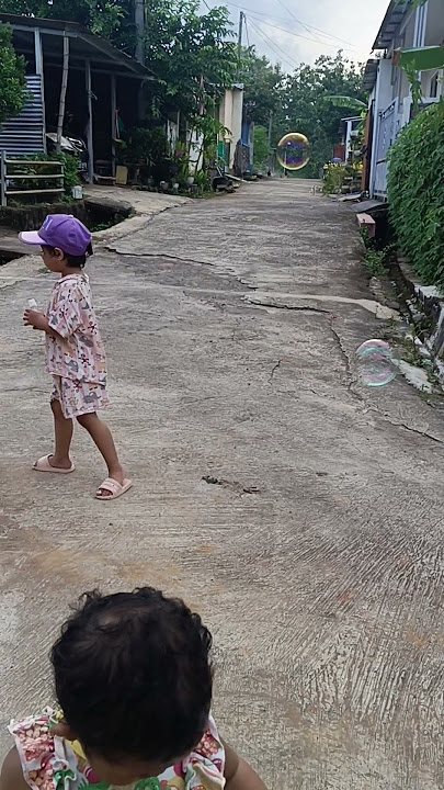 #fyp viral #children #siblings #pakistankids #bubble #children's toys #anabia #