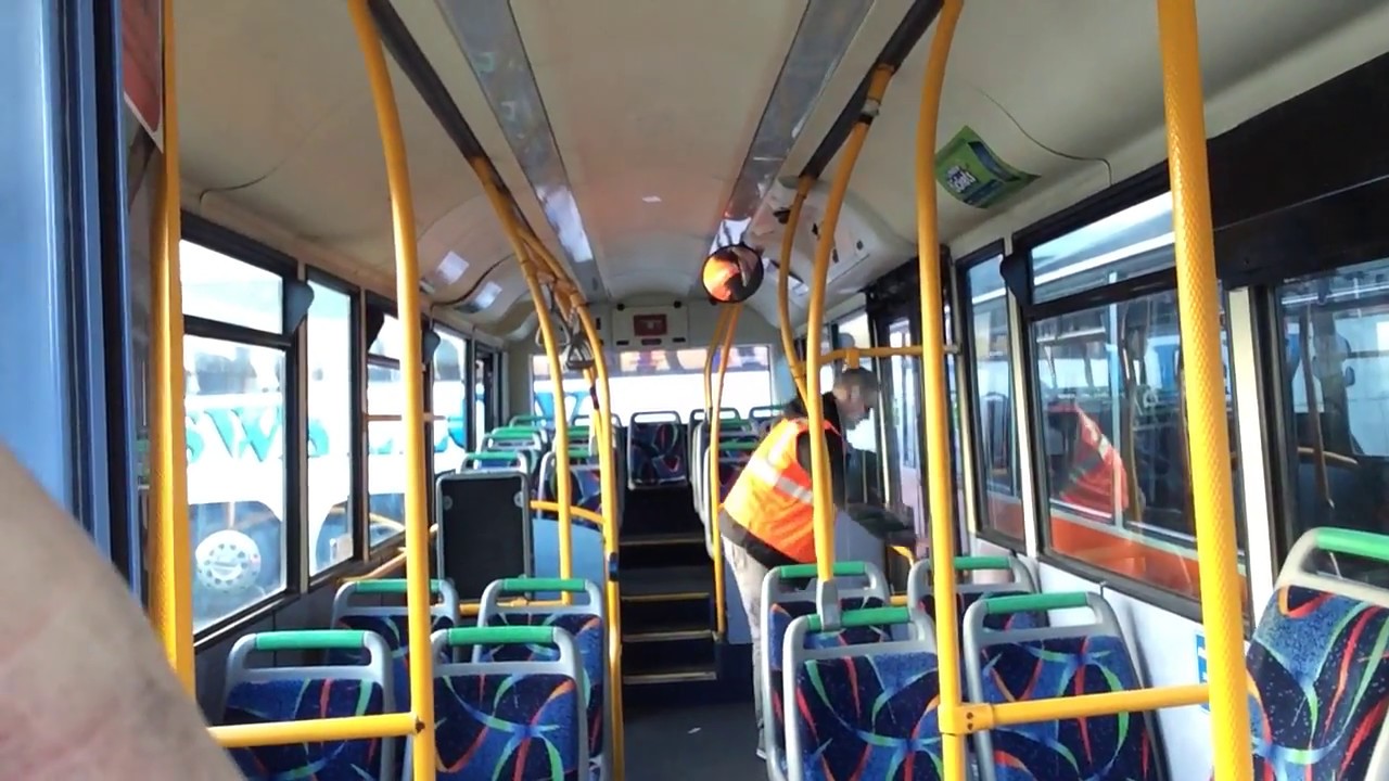 Stand Clear, Doors Opening - Doors Closing. Docklands Caetano Bus - YouTube