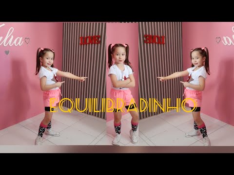EQUILIBRADINHO - JULIA