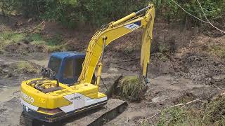 รีวิวรถขุดในตำนานยอดนิยม kobelco sk1201 มาร์คทรีระบบเต็มอาร์มพิเศษลงเล่นโคลนยังexcavator