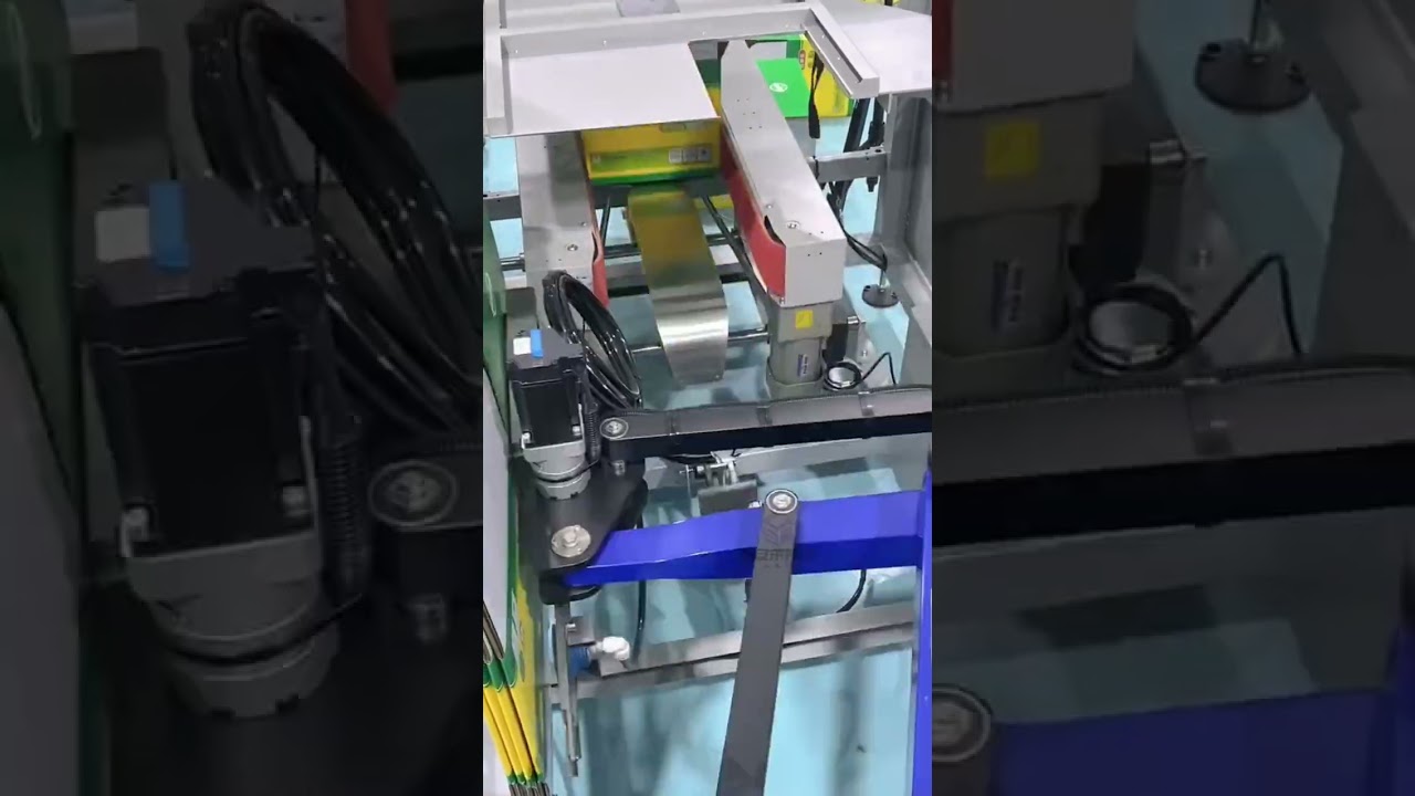 Cardboard box making machine makes it neat to fill with food