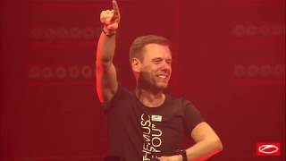 Armin van Buuren Opens His ASOT 950 Set With An ID