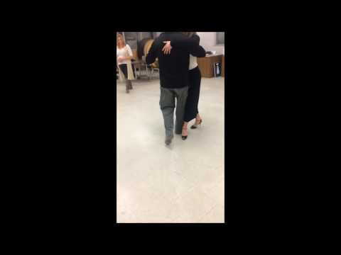 Argentine Tango lesson - Quarter turn in cross walk
