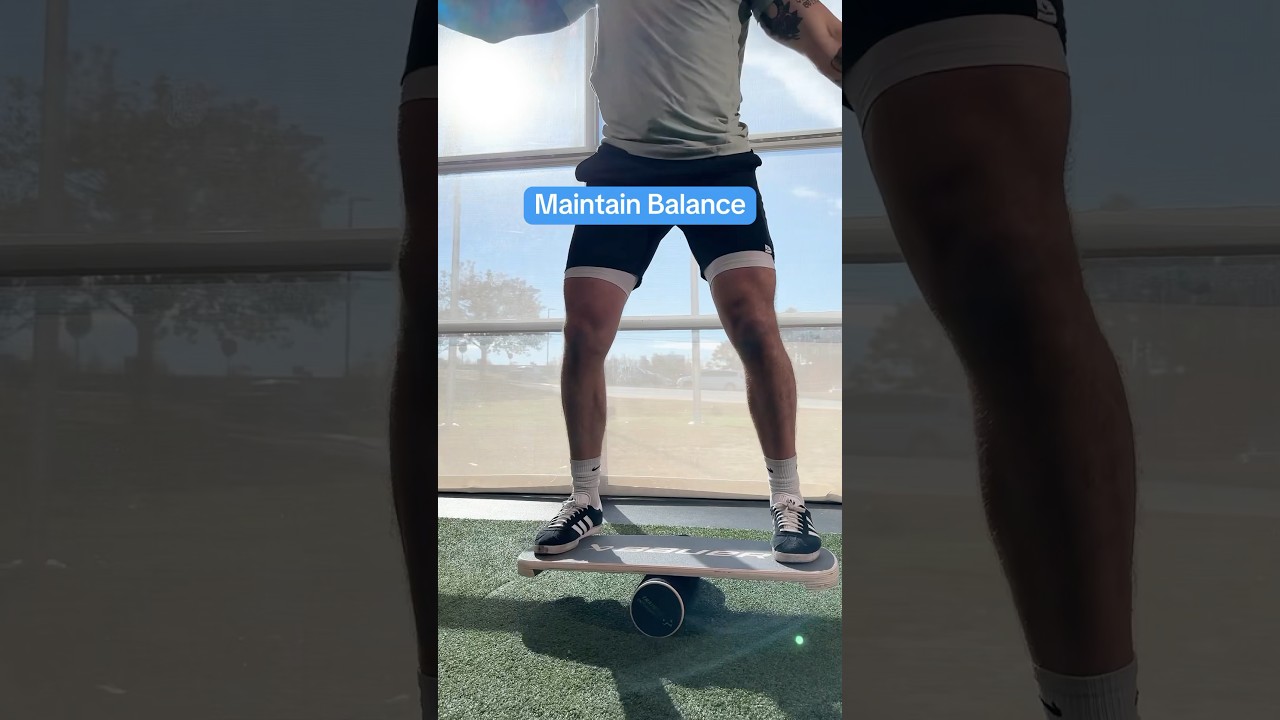 Bauer Reactor Balance Board - YouTube