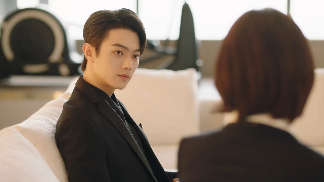 Услышав, как Золушка восхваляет своего любовного соперника, генеральный директор тут же приревновал!