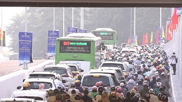 Hầm chui Lê Văn Lương, Hà Nội vừa thông xe đã ùn tắc