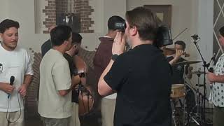 Nos bastidores de “Rosa - Choral Version”  Bandidos do Cante.