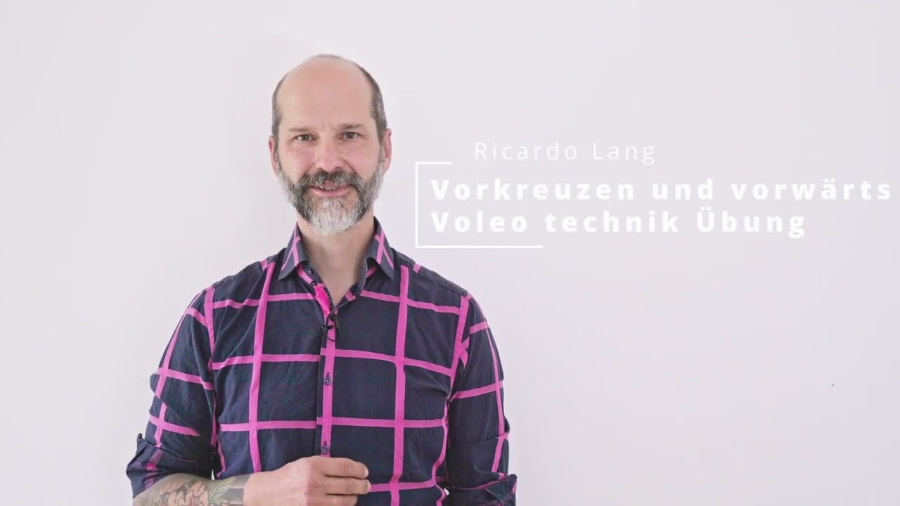 Vorkreuzen und Vorwärtsvoleos technik Übung