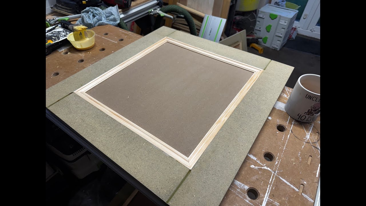 Shaker door with mouldings