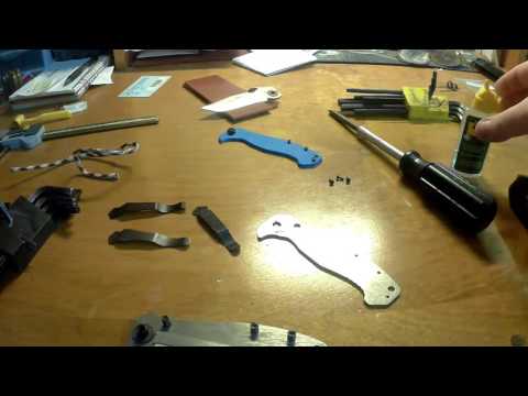 how to: fixing sticky locks on emerson knives and blade centering