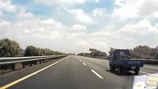 1010618-拖板車鐵條掉落~