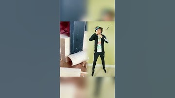 When you keep spawning with the worst weapons