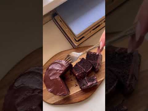 I made Bruce Bogtrotter's chocolate cake from Matilda