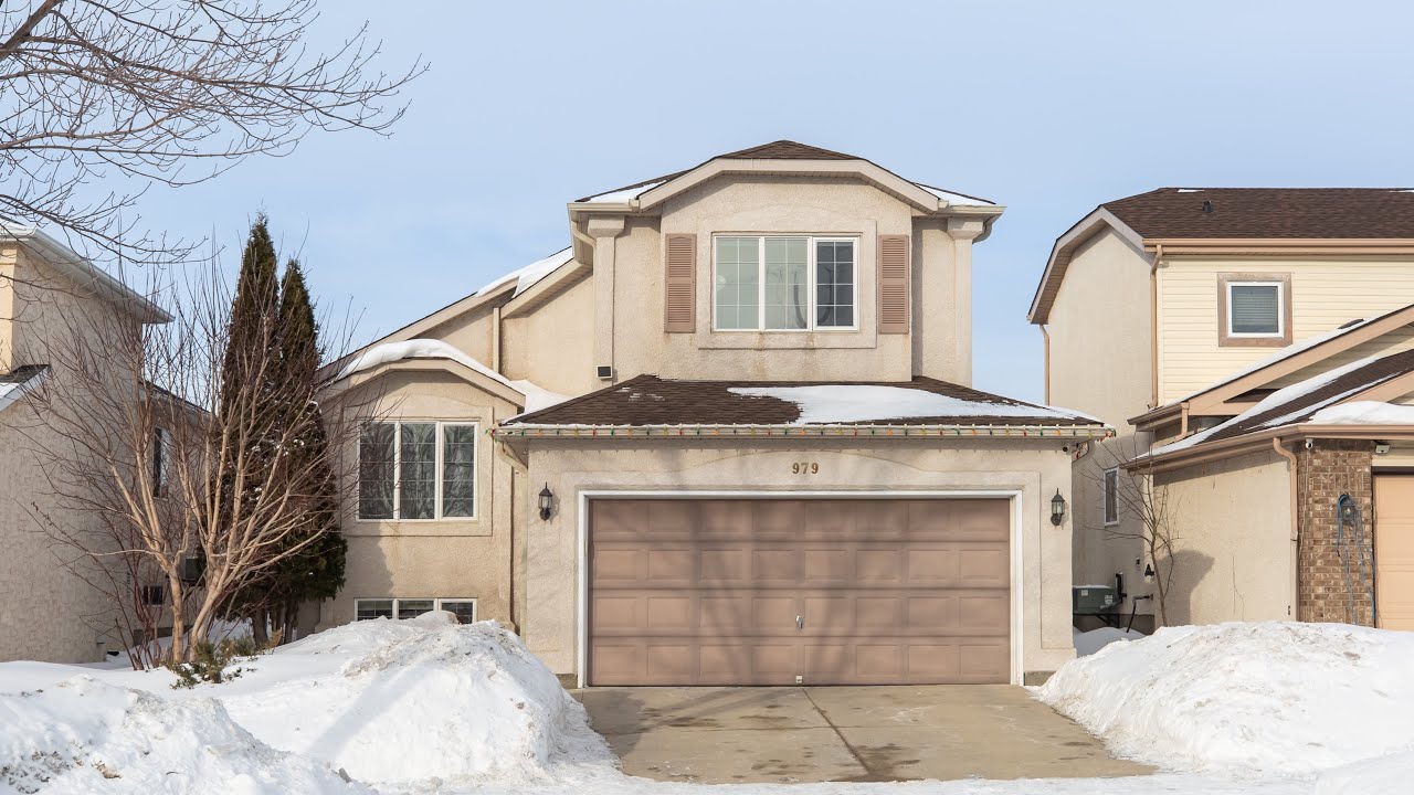 979 John Bruce Road E