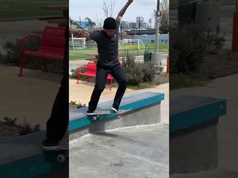 Backside Lipslide to
