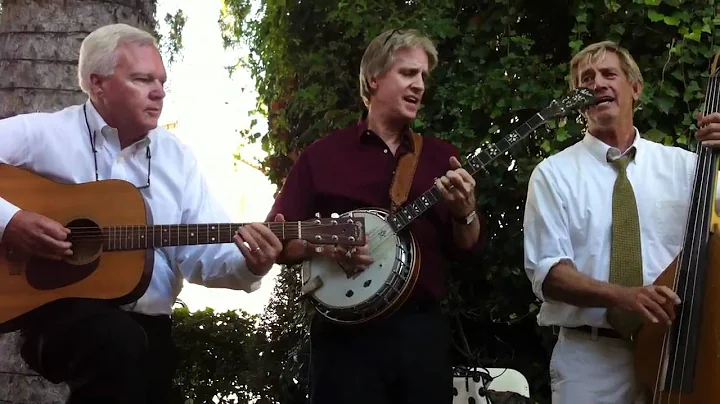 Tom Willardson with band playing falling by the be...