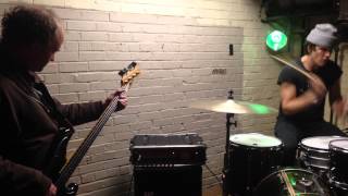 Dylan Ryan / Sand soundchecking Ghenghis Khan (Iron Maiden cover)