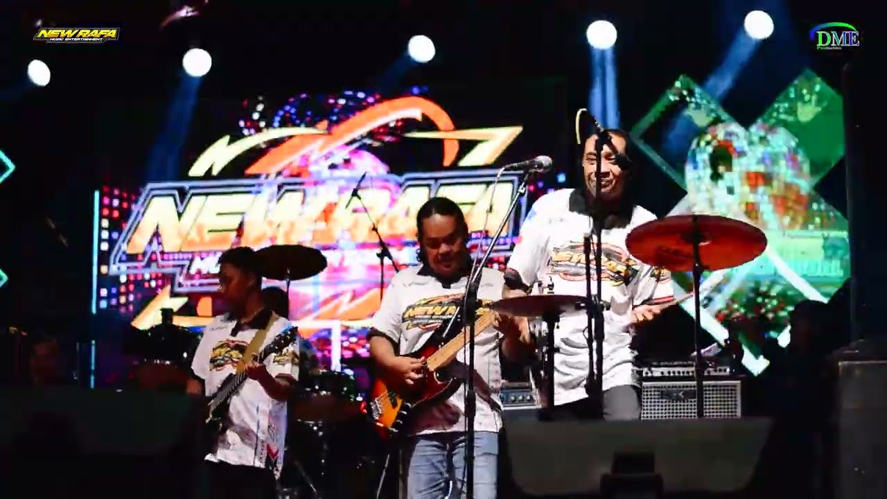 Live in new rafa feat new monata...GIBAH cak sodeq ..lawang..malang